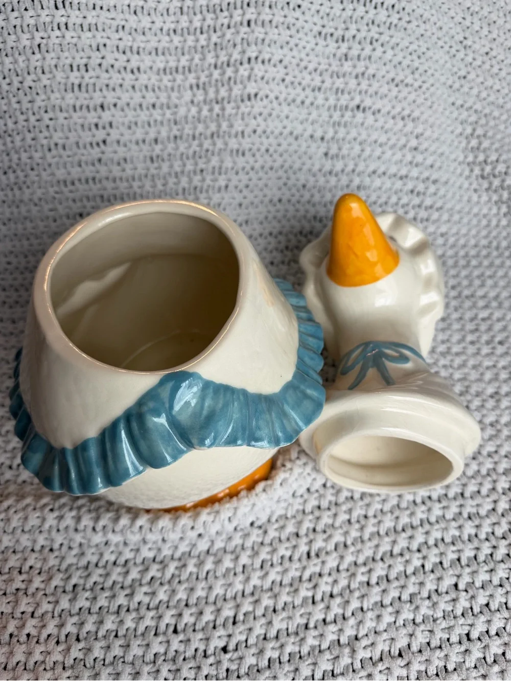 Vintage Metlox Poppytrail Lucy Goose Ceramic Cookie Jar CA pottery